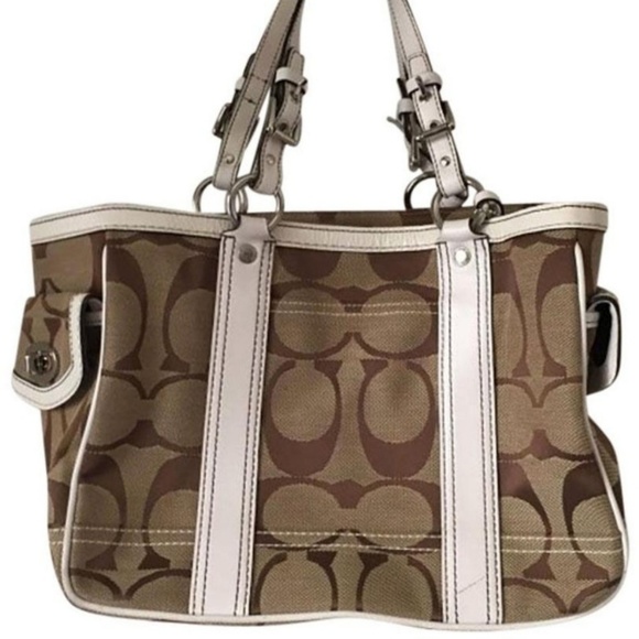 Coach Handbags - EUC Coach Tote